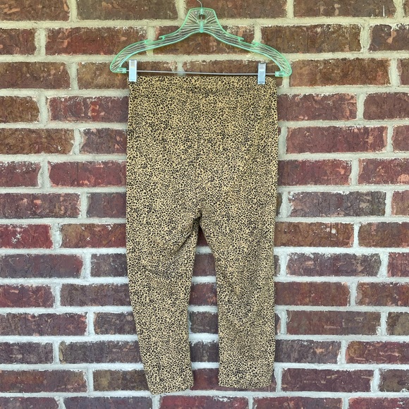 Ladies Old Navy Animal Print Elastic Waist Leggings Size Medium - Picture 7 of 7